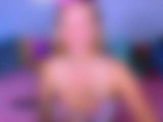 Live cam show with MIAMORRISS - Nipple Piercings on CSO-WL