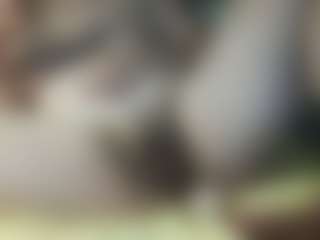 Quinni18's Live Sex Cam Show