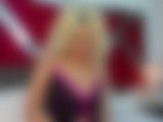Live cam show with Curly Marshall - Curly on Camsoda