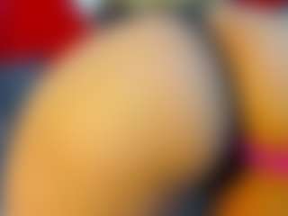 Live cam show with Curly Marshall - Colombia Young Adult on Streamer API