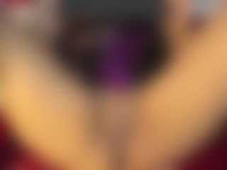 Live cam show with Curly Marshall - Blondie on CamSextacy