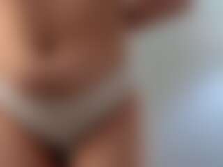 Live cam show with Esma - Argentinian on Camsoda