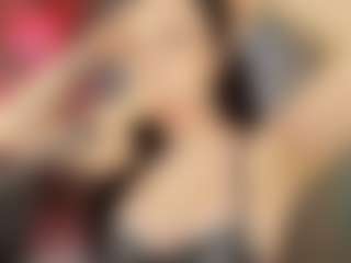 Live cam show with Juicy-Vikki - Butt Plug on madthumbs