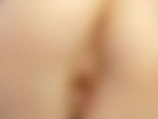 Juicy-Vikki's Live Sex Cam Show