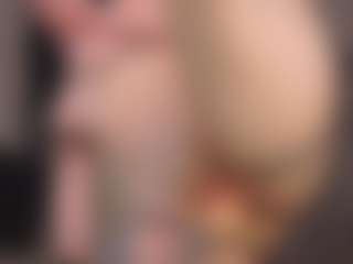 Juicy-Vikki's Live Sex Cam Show