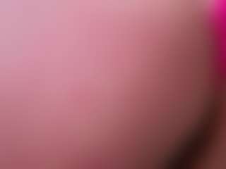 Live cam show with AlliceLover - Nipple Piercings on AdultVida.com