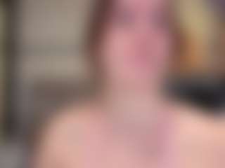AlliceLover's Live Sex Cam Show