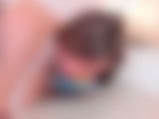 Live cam show with Chloe-Whitee - Tittyfuck on TeamSkeetLive