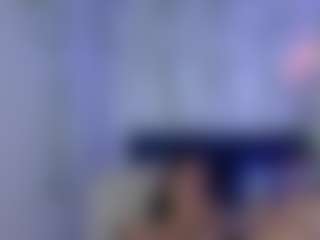 Emiliaa-Rosse's Live Sex Cam Show
