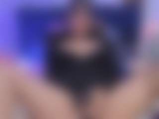 Emiliaa-Rosse's Live Sex Cam Show