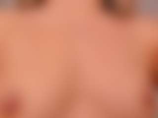 Isabella Moreau's Live Sex Cam Show
