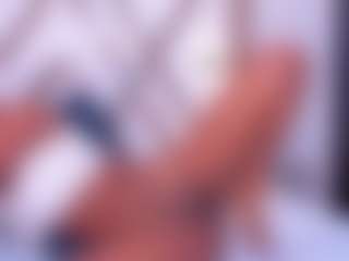 Live cam show with Averlie-Sterling - Ebony on Free Soda | colombia