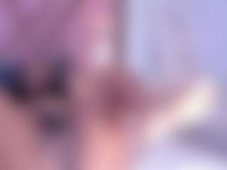 Live cam show with Averlie-Sterling - Black Petite on Fapmatic.com