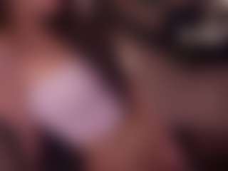 LaraCifika's Live Sex Cam Show