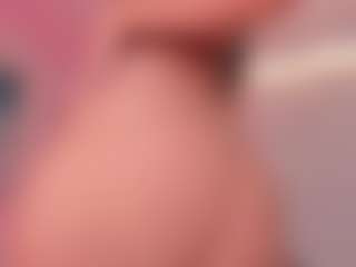 Live cam show with SarahYates - Nipple Piercings on Fling VIP Chat