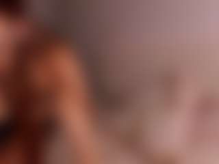 Live cam show with DAryanna - College Curvy on dropp.cam