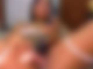Live cam show with CindyWalton - Camel Toe on Camsoda