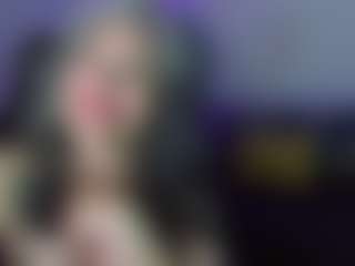 Live cam show with VictoriaLovers - Middle Aged on Camsoda