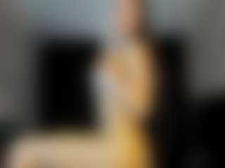 Live cam show with WetPrincessZelda - Brown Hair on pussylord.com