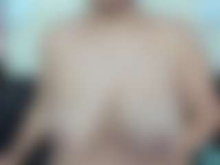 Live cam show with sashak17 - Butt Plug on Milfs Live
