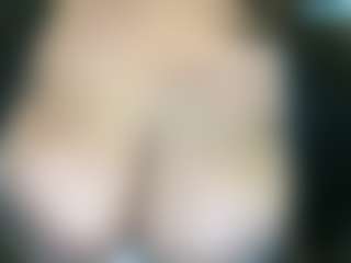 thickfreakylatina's Live Sex Cam Show