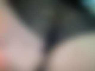 thickfreakylatina's Live Sex Cam Show