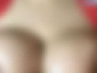 thickfreakylatina's Live Sex Cam Show