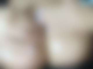 thickfreakylatina's Live Sex Cam Show