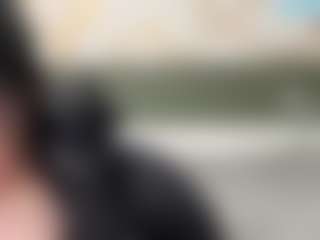thickfreakylatina's Live Sex Cam Show