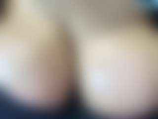 Live cam show with thickfreakylatina - White Curvy on CamSextacy | united states