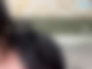 thickfreakylatina's Live Sex Cam Show