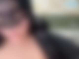 thickfreakylatina's Live Sex Cam Show