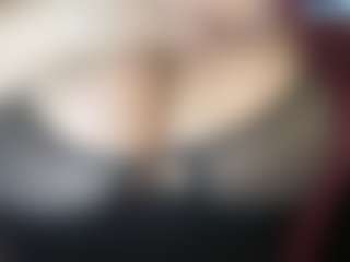 thickfreakylatina's Live Sex Cam Show