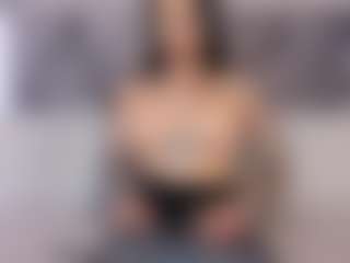 Live cam show with Coco D'Amore - Striptease Latina on Camsoda | colombia