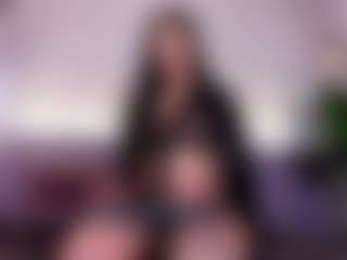 Coco D'Amore's Live Sex Cam Show
