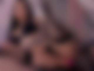 Live cam show with Coco D'Amore - Big Tits on Gym Cam Girls