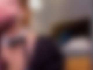 Live cam show with pawzzy - Green Eyes on CamwithHer