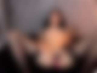 Live cam show with Anya-Belth - Moaning on galaxygirlnitro.com