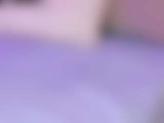 Live cam show with cuttehanna18 - Hazel Eyes on Stripli.com