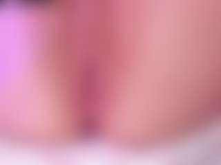 cuttehanna18's Live Sex Cam Show