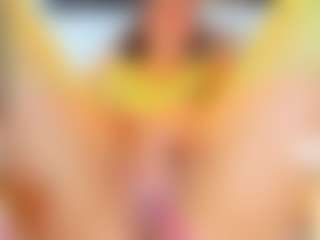 Live cam show with karlaliones99 - Submissive on alttransgirls