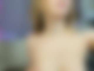 Live cam show with Rina - Sporty on livesexfox.com