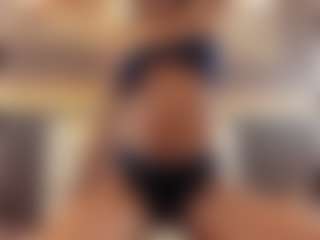 Live cam show with Ikia-Lopezz - Tittyfuck on Cam Slut