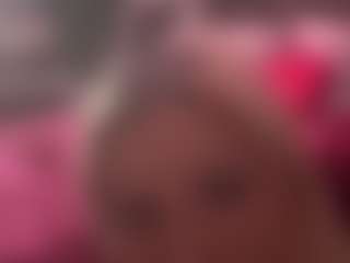 AvaMaeXoXo's Live Sex Cam Show