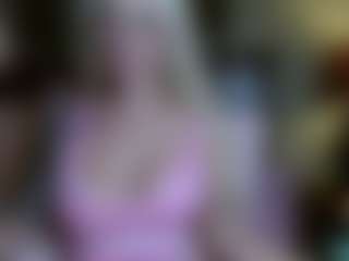 Live cam show with Barbie Doll Kiley - Athletic Cum on Camsoda