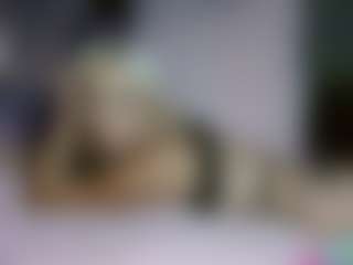 Show de cam en vivo con Barbie Doll Kiley - Athletic Teen (18+) en Camsoda