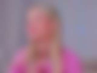 Live cam show with Carol - Smoking on CamClone