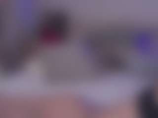 Live cam show with Carol - Upskirt on Big Tits