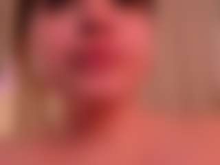 Live cam show with Annette - Bra on Camiplay Live