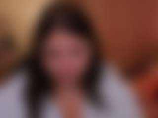 Live cam show with Annette - Moaning on Uber Horny